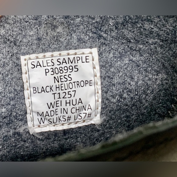 Women’s 7 Caterpillar NESS Black Heliotrope Side Zip Rear Lace Engineer Boots - Picture 16 of 16